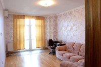 Продается 2-х комнатная квартира, пр.-т Ильича, ЖК Диск, арт. 5576