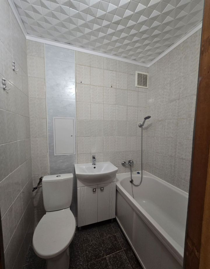 Продается 2 - х комнатная квартира, ул. Гатчинская ул. 7, арт. 5415