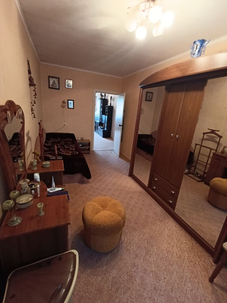 Продается 3 - х комнатная квартира, ул. Петровского арт 4218