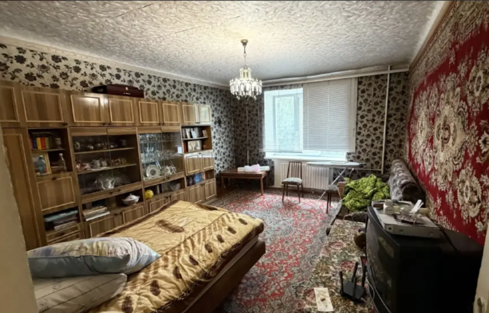 Продается 2 - х комнатная квартира, пр.-т Павших Коммунаров, ориентир "Мотодром", арт. 5417