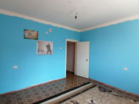Продаю 4 - х комнатную квартиру, ул. Листопрокатчиков арт 2569