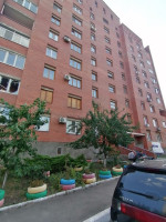 Продаю 4 - х комнатную квартиру, ул. Листопрокатчиков арт 2569