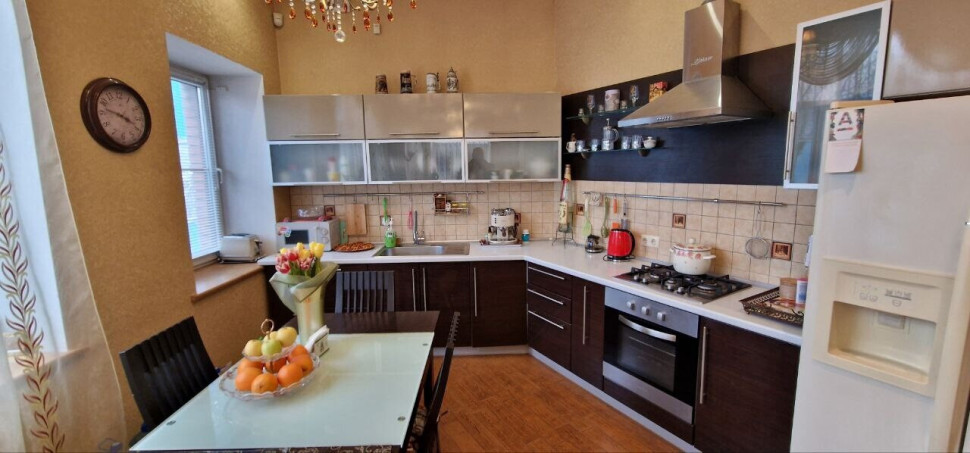 Продается Гостевой комплекс, посёлок Калинкино арт 3418
