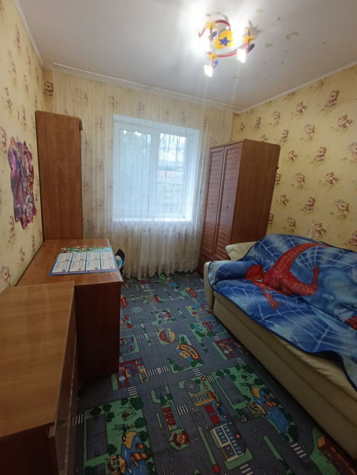 Продается 3 - х комнатная квартира, ул. 230-й Стрелковой Дивизии, арт. 4564