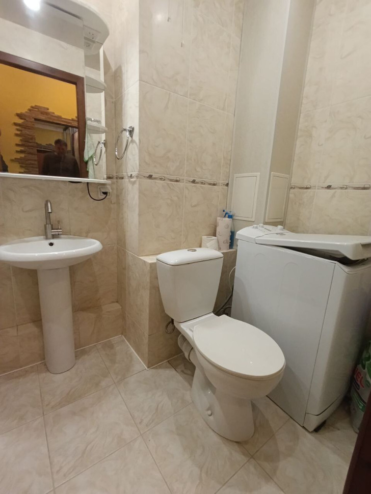 Продается 3 - х комнатная квартира, ул. 230-й Стрелковой Дивизии, арт. 4564