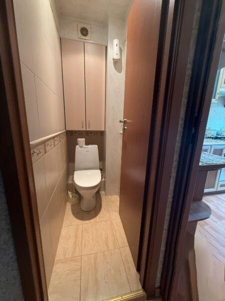 Продается 2 - х комнатная квартира, ул. Петровского, ориентир Петровский мост, арт. 6258