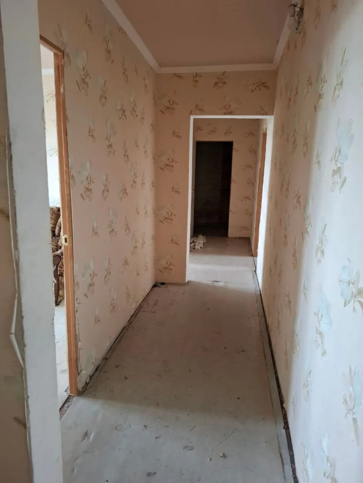 Продается 4 - х комнатная квартира, ул. Петровского, арт. 5721