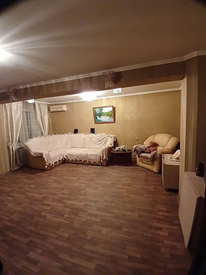 Продается 4 - х комнатная квартира, бульвар Школьный, арт. 4693