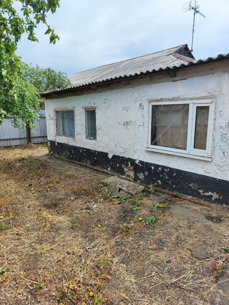 Продается 2 - х комнатный дом, 30 рынок арт 3976