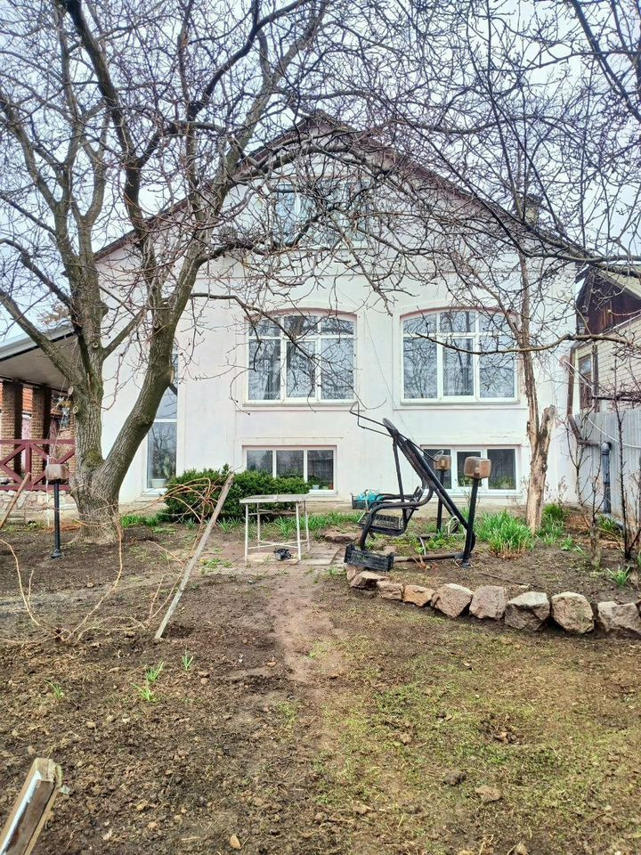 Продается 3-х этажный дом, ул. Сигова, арт. 4697
