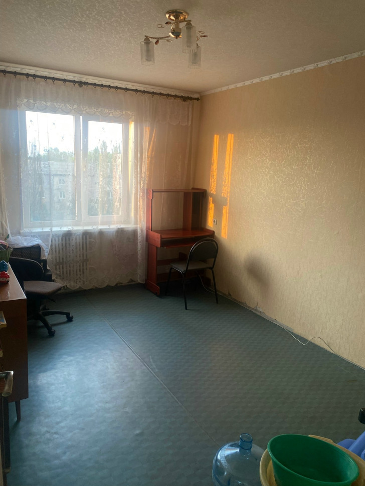Продается 3 - х комнатная квартира, ул. 230-й Стрелковой Дивизии, ориентир "Майский рынок", арт. 4645