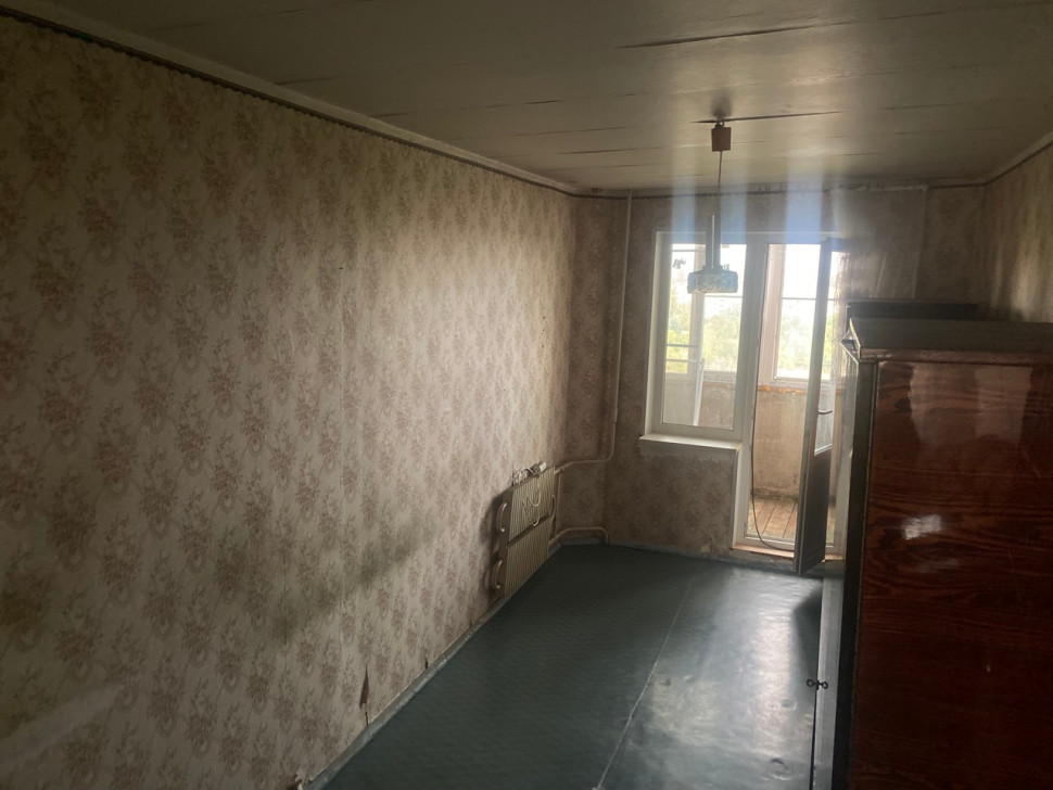 Продается 3 - х комнатная квартира, ул. 230-й Стрелковой Дивизии, ориентир "Майский рынок", арт. 4645