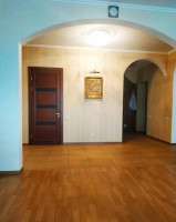 Продается 4 - х комнатная квартира арт 1820