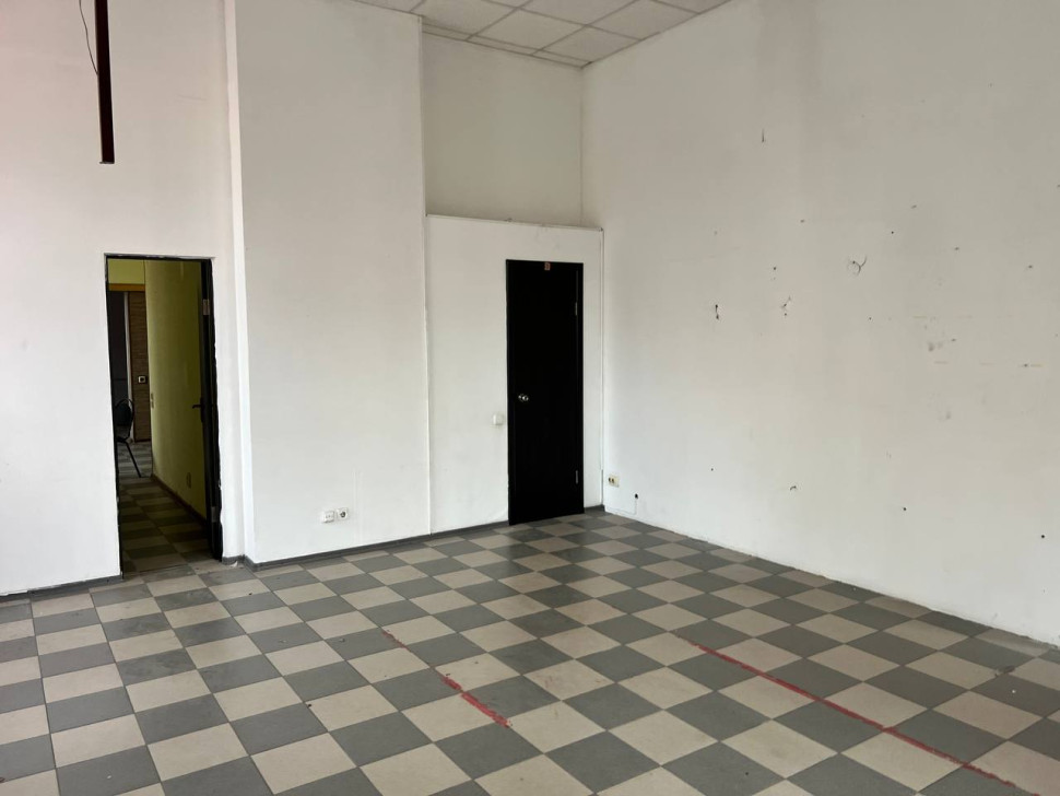 Сдается коммерческое помещение, пр-т Гурова, арт. 4763