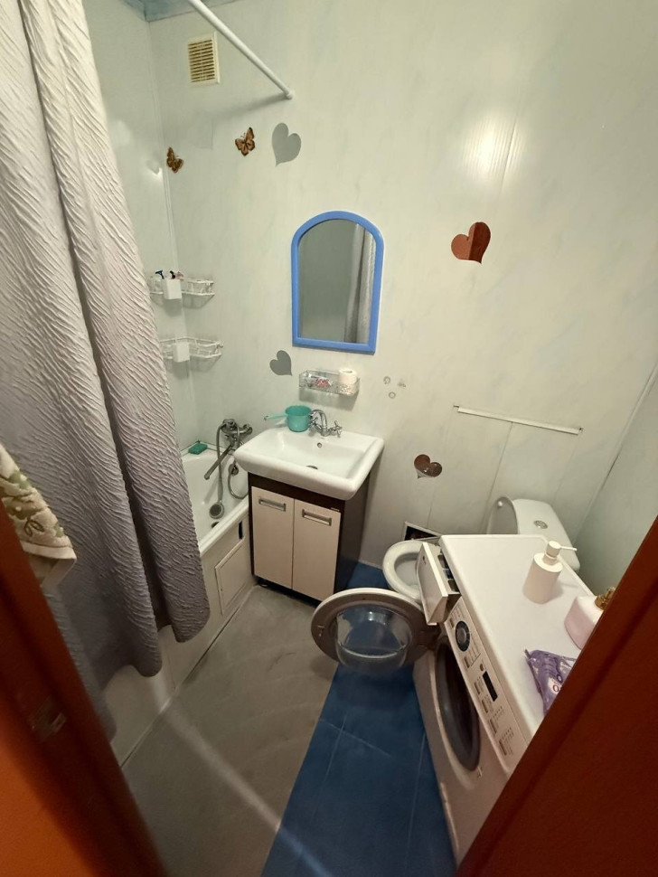 Продается 3 - х комнатная квартира, ул. Бестужева, дом 1, арт.  6194