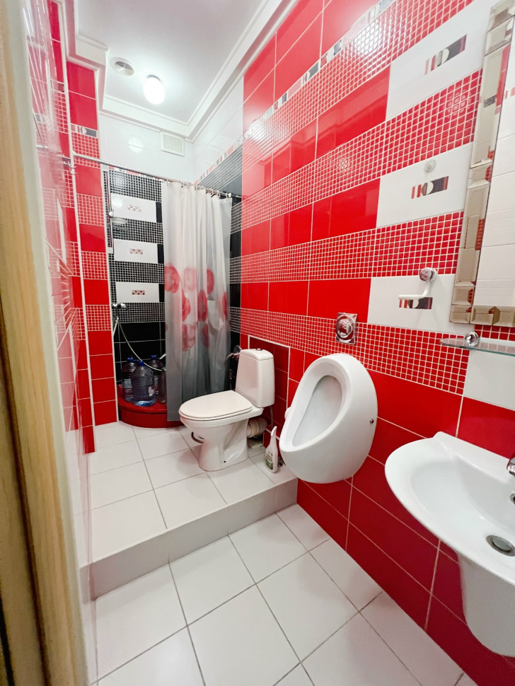 Продается 3 - x комнатная квартира, бульвар Школьный 24 б, арт. 4704