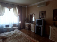 Продается 4 - х комнатная квартира, ул. Челюскинцев арт 4342