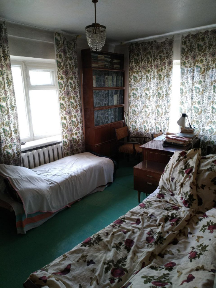 Продается 2 - х комнатная квартира, пр.-т Гурова, ориентир пл. Конституции, арт. 4914