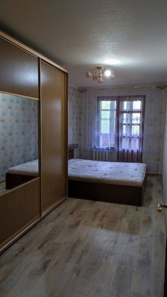 Сдается 3 - х комнатная квартира, Ленинский пр-т арт 210