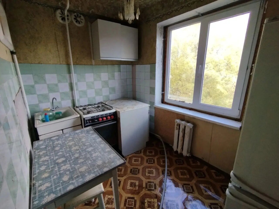 Продается 2 - х комнатная квартира, ул. Бирюзова, арт. 5975