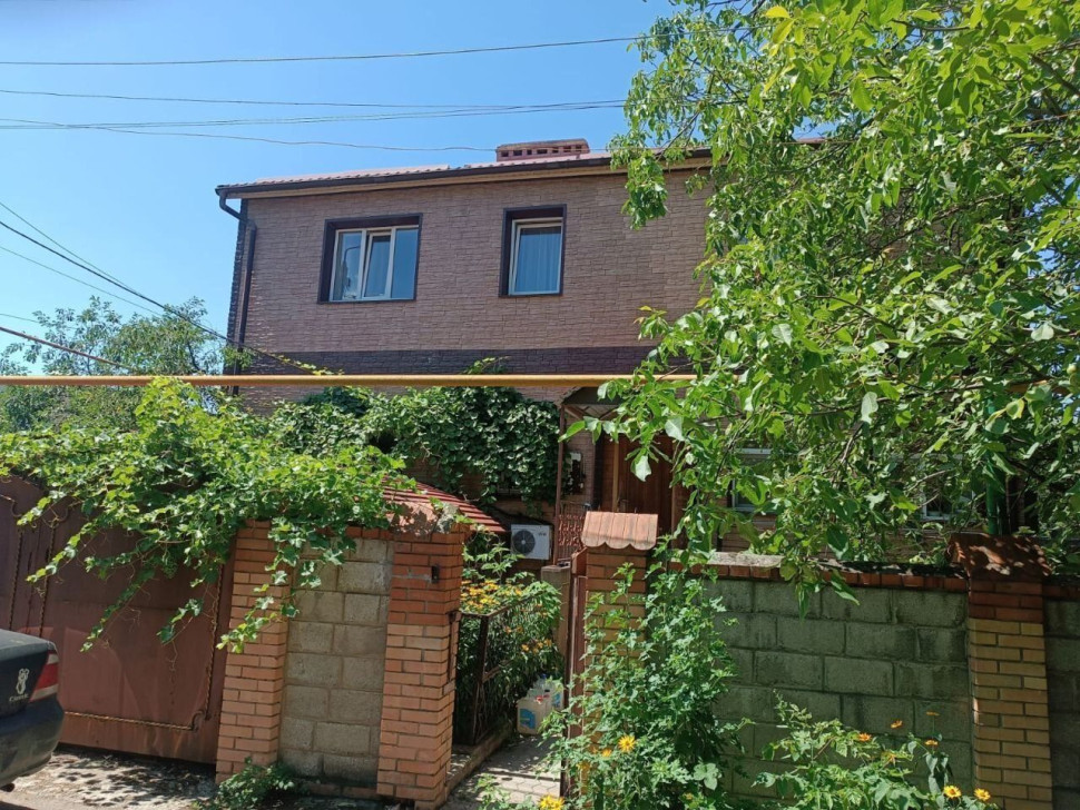 Продается 2 - х этажный дом, ул. Проходчиков, арт. 4715