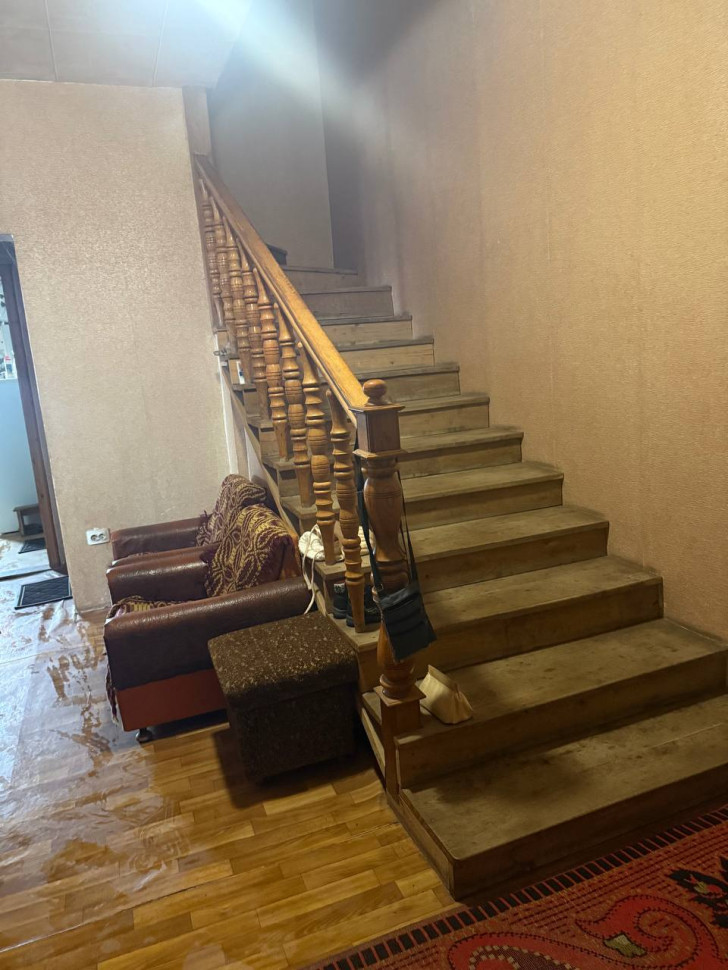 Продается 2-х этажный дом с участком 1 га, арт. 4920 Продается 2-х этажный дом с участком 1 га, арт. 4920