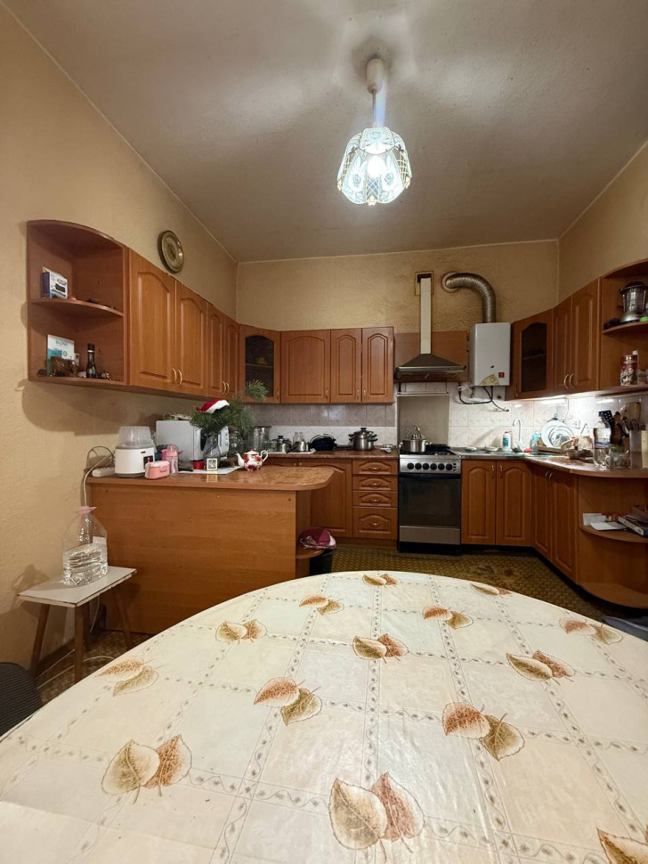 Продается 2-х этажный дом с участком 1 га, арт. 4920 Продается 2-х этажный дом с участком 1 га, арт. 4920