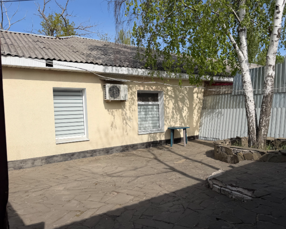 Продаются коммерческие помещения, гостевой дом, ул. Феликса, ориентир пл. Свободы. арт. 5524