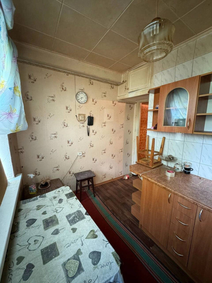 Продается 4 - х комнатная квартира, ул. Чапаева арт 3855