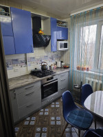 Продается 4 - х комнатная квартира, пр-т Офицерский арт 3509