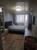 Продается 4 - х комнатная квартира, пр-т Офицерский арт 3509