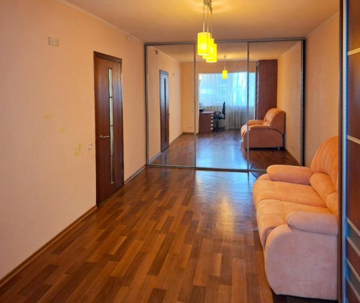 Продается 2-х комнатная квартира, ул. Герцена, ориентир парк "Строитель", арт. 4855