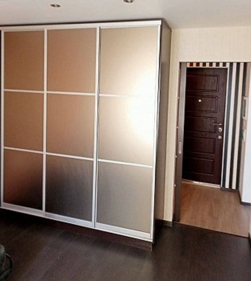 Продается 3 - х комнатная квартира, ул. Нижнекурганская арт 4430