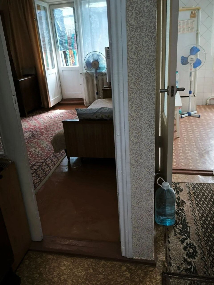 Продается 1 комнатная квартира, ул. Артема, ориентир рынок "Маяк", арт. 6070
