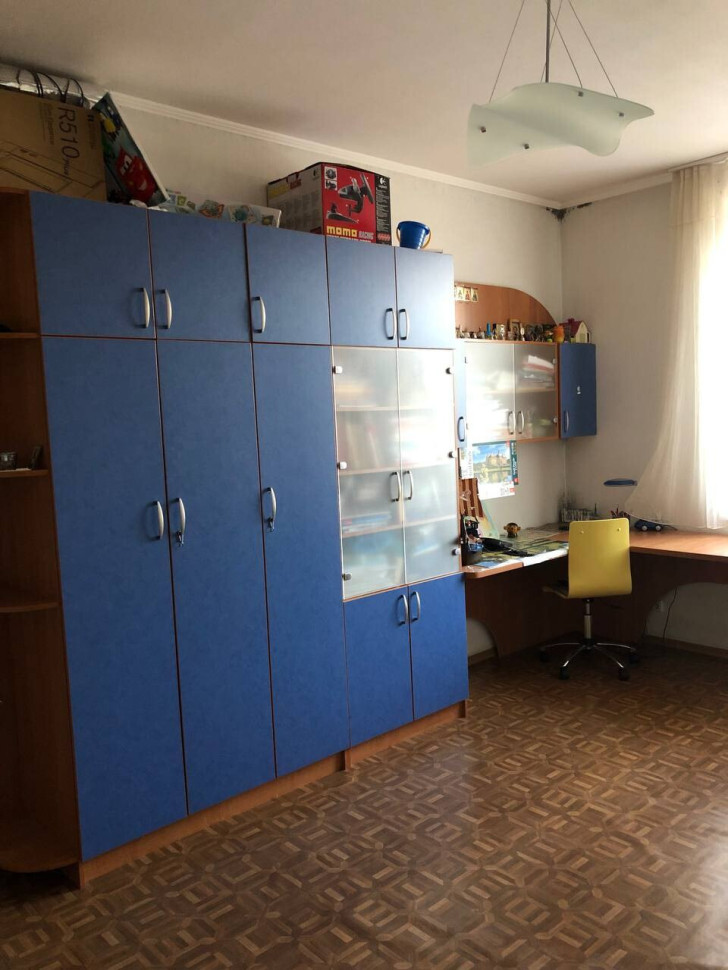 Продается 3 - х комнатная квартира, ул. Антропова (Майский рынок)  арт 4437