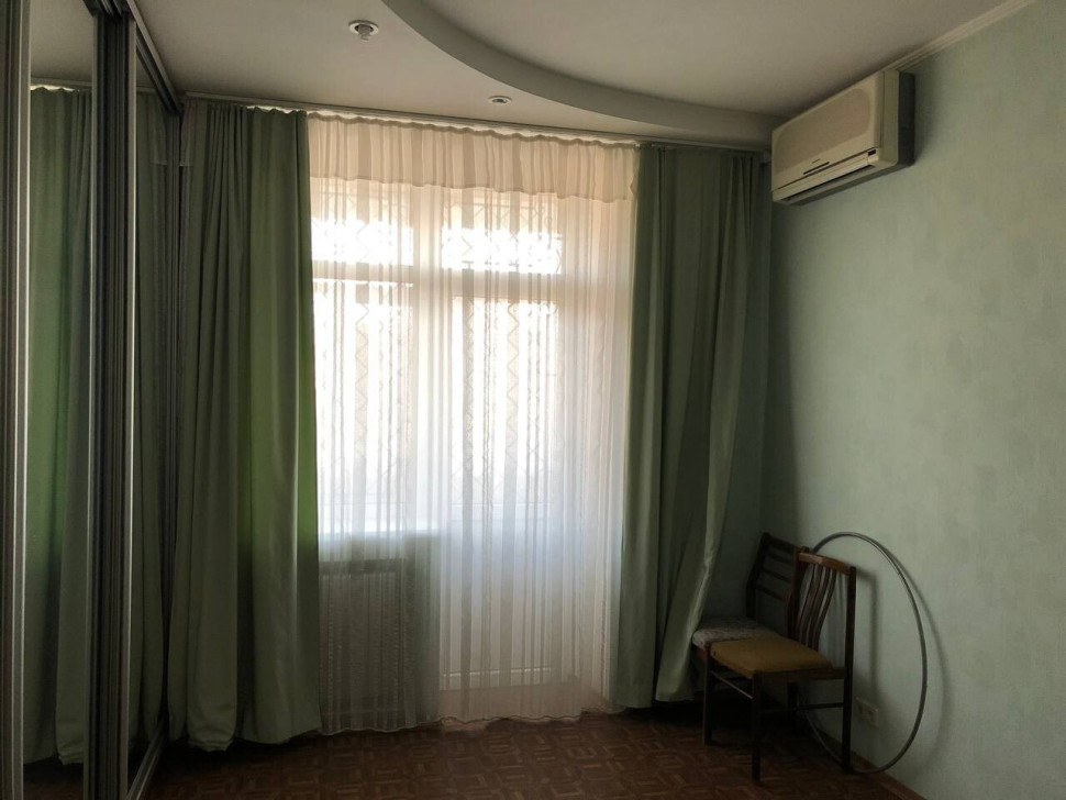 Продается 3 - х комнатная квартира, ул. Антропова (Майский рынок)  арт 4437