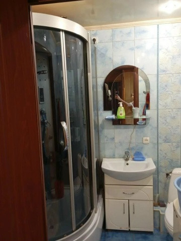 Продается 3 - х комнатная квартира, ориентир "Майский рынок", арт. 5996