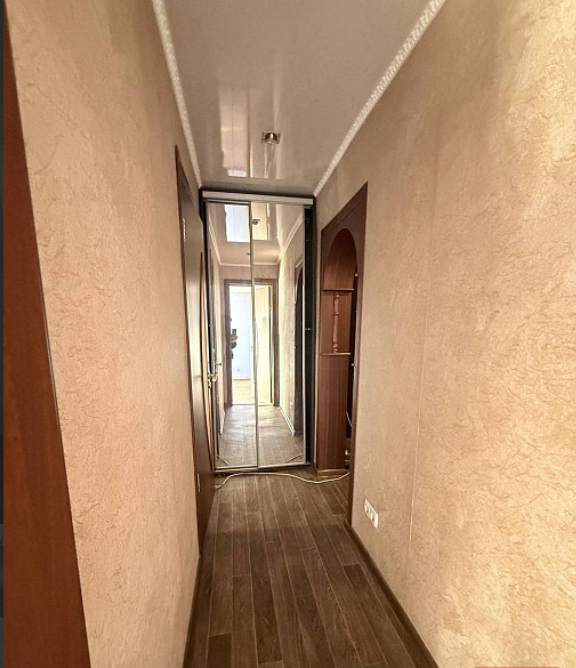 Продаю 3 - х комнатную квартиру, ул Ревякина, арт. 4943