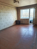 Продаётся 2 - х комнатная квартира, ул. Александрова (АС Будённовская, пл. Буденного) арт 3334