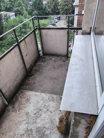 Продается 3-х комнатная квартира, ул. Петровского, ориентир школа искусств №2  № 2,арт. 5924