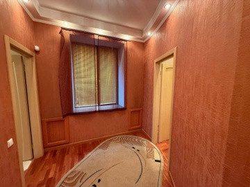 Продается 3 - х комнатная квартира, ул. Артема, ориентир бульвар Пушкина, арт. 6002