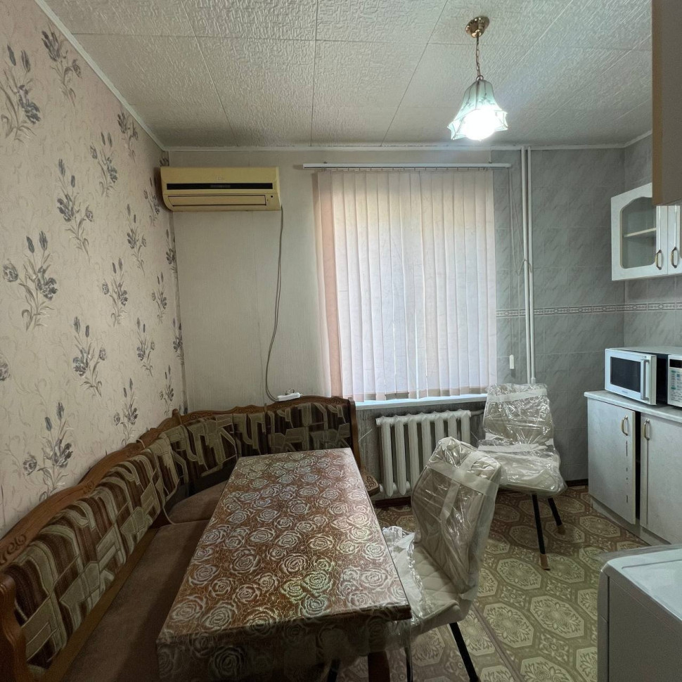 Продается 2-х комнатная квартира, ориентир "Спортмакс". арт. 6090