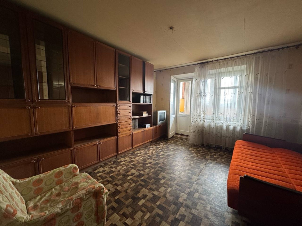 Продаётся 3-х комнатная квартира, ул. Артёма, ориентир ТК "Маяк",арт. 6006