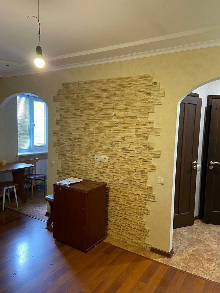 Продается 3 - х комнатная квартира, проспект Киевский д.62, арт. 4877