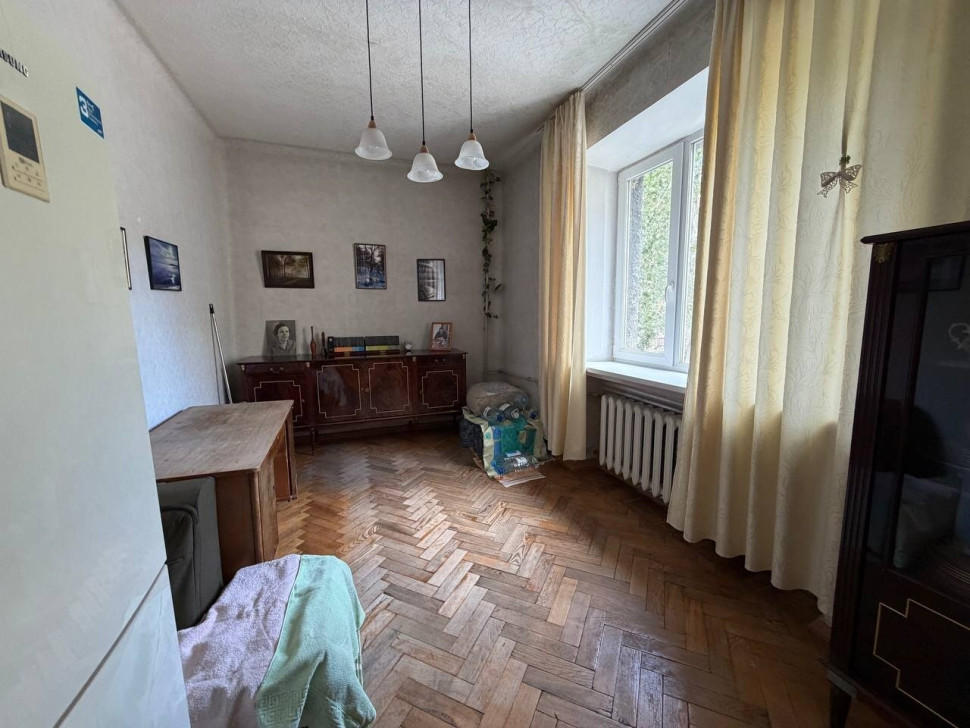 Продается 3 - х комнатная квартира, ул. Артема. арт. 6095